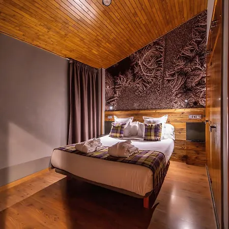 Anyospark Mountain & Wellness منتجع Anyós