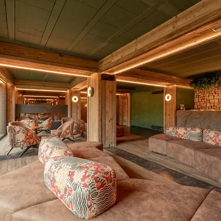 Anyospark Mountain & Wellness 4*